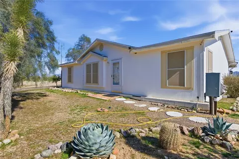 4342 N Cordes Rd, Golden Valley, AZ 86413