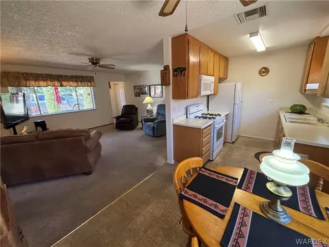 Kitchen - 1510 E Packard Ave, Kingman, AZ 86409 photo 1 of 5