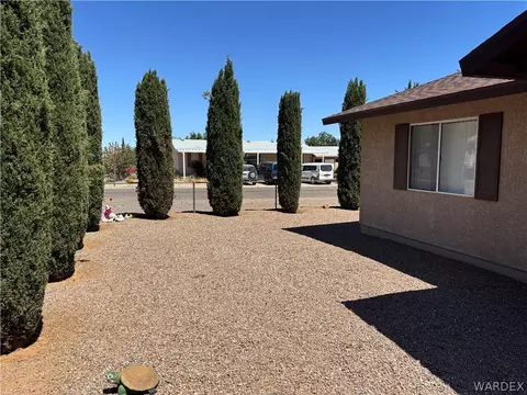 Exterior - 1510 E Packard Ave, Kingman, AZ 86409 photo 4 of 9
