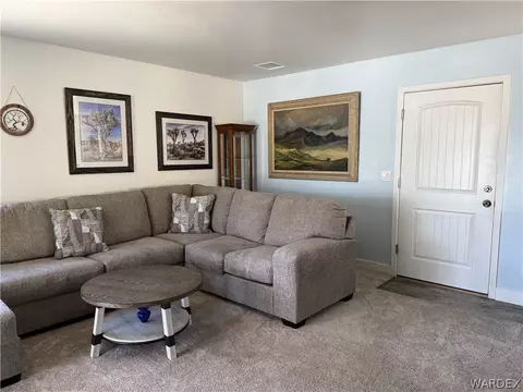 Entry Way - 3207 E Northfield Ave, Kingman, AZ 86409 photo 2 of 3