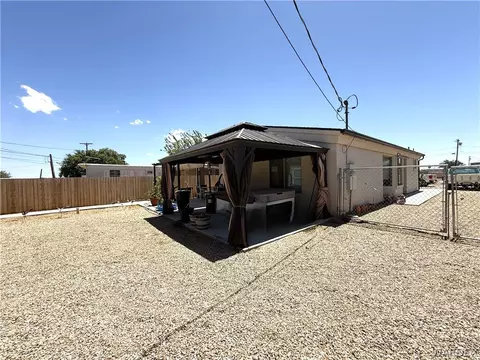 Exterior - 3207 E Northfield Ave, Kingman, AZ 86409 photo 11 of 13