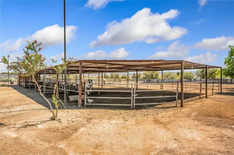 Exterior - 2143 E Willow Dr, Mohave Valley, AZ 86440 photo 2 of 18