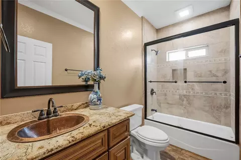 Bath - 2143 E Willow Dr, Mohave Valley, AZ 86440 photo 4 of 5