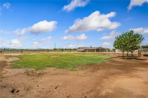 Exterior - 2143 E Willow Dr, Mohave Valley, AZ 86440 photo 5 of 18