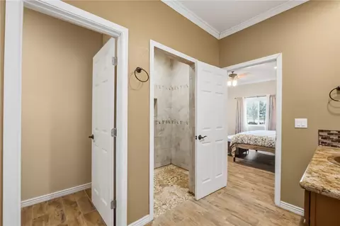 Entry Way - 2143 E Willow Dr, Mohave Valley, AZ 86440 photo 5 of 7