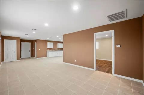 Living - 2143 E Willow Dr, Mohave Valley, AZ 86440 photo 6 of 6