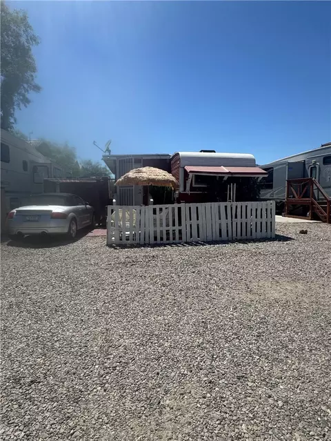 1151 Riverfront Dr #22, Bullhead City, AZ 86442