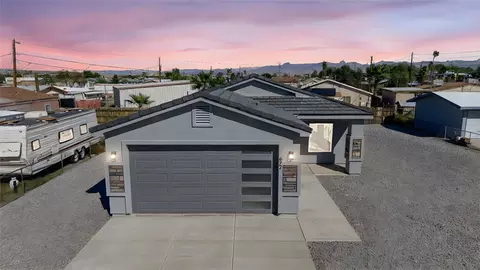 677 Cherry Blossom Ln, Bullhead City, AZ 86442
