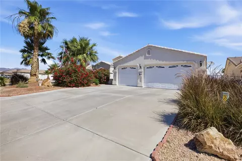 1863 E Lipan Blvd, Fort Mohave, AZ 86426