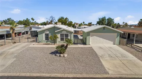 578 Roadrunner Dr, Bullhead City, AZ 86442