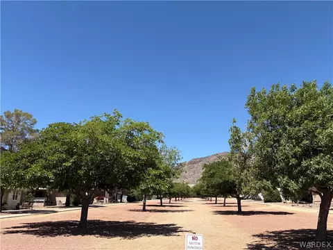 1230 E Birch Dr, Kingman, AZ 86409 photo 4