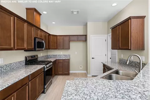 Kitchen - 3833 E Mcvicar Ave, Kingman, AZ 86409 photo 1 of 2