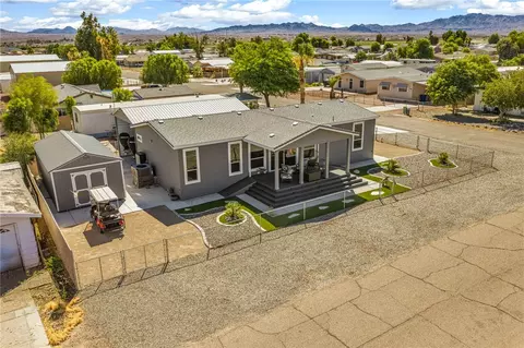 1090 E Spruce Dr, Mohave Valley, AZ 86440