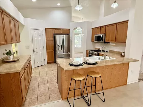 Kitchen - 3846 E Ames Ave, Kingman, AZ 86409 photo 3 of 4