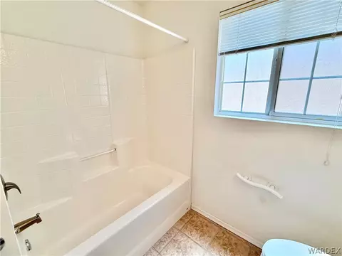 Bath - 3846 E Ames Ave, Kingman, AZ 86409 photo 7 of 7
