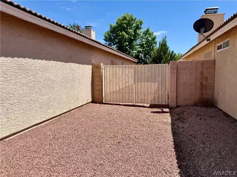 Exterior - 3846 E Ames Ave, Kingman, AZ 86409 photo 4 of 13