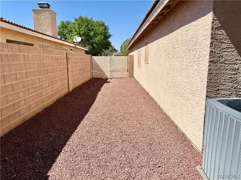 Exterior - 3846 E Ames Ave, Kingman, AZ 86409 photo 13 of 13