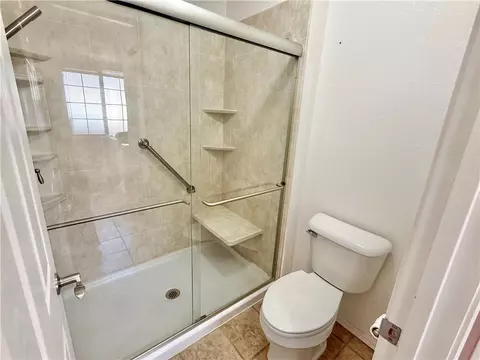 Bath - 3846 E Ames Ave, Kingman, AZ 86409 photo 3 of 7
