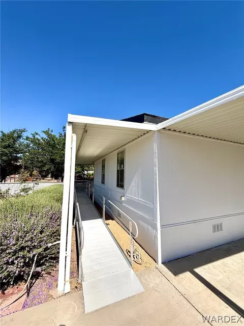 2085 E Packard Ave, Kingman, AZ 86409 photo 6