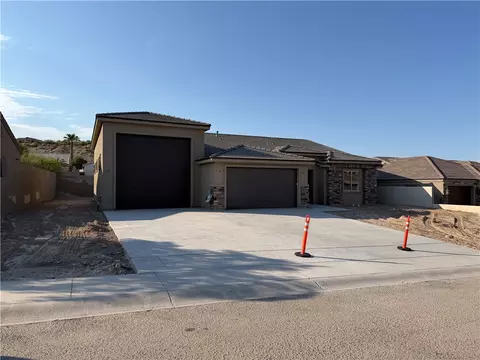 2868 Enclave Dr, Bullhead City, AZ 86429