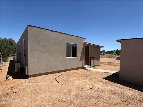 Exterior - 3804 E Shaeffer Ave, Kingman, AZ 86409 photo 9 of 15