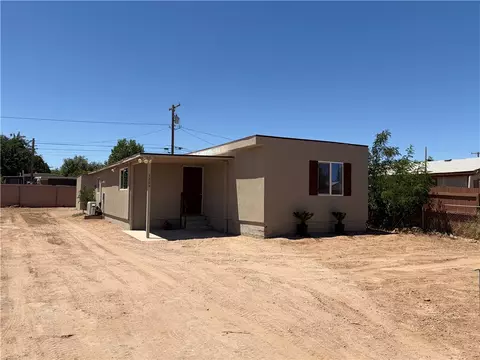 3804 E Shaeffer Ave, Kingman, AZ 86409