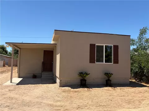 Exterior - 3804 E Shaeffer Ave, Kingman, AZ 86409 photo 3 of 15