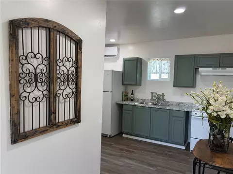 Entry Way - 3804 E Shaeffer Ave, Kingman, AZ 86409 photo 1 of 9