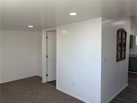 Entry Way - 3804 E Shaeffer Ave, Kingman, AZ 86409 photo 4 of 9