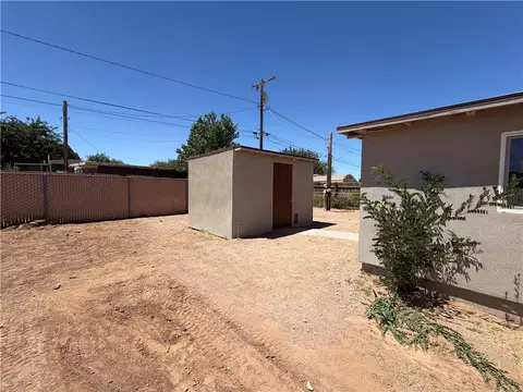 Exterior - 3804 E Shaeffer Ave, Kingman, AZ 86409 photo 6 of 15