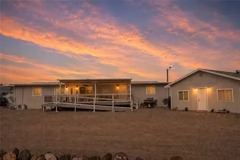 4810 N Ehrenberg Rd, Golden Valley, AZ 86413
