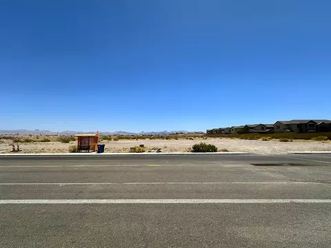 1702 Gold Rush Dr, Bullhead City, AZ 86442