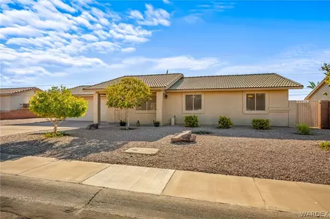 5166 S Desert Sands Dr, Fort Mohave, AZ 86426
