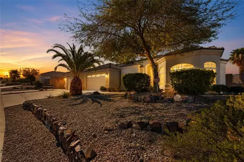 2520 Whispering Ridge Dr, Bullhead City, AZ 86442