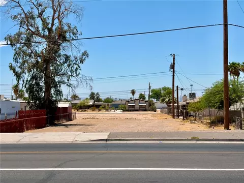 1012 Riverview Dr, Bullhead City, AZ 86442