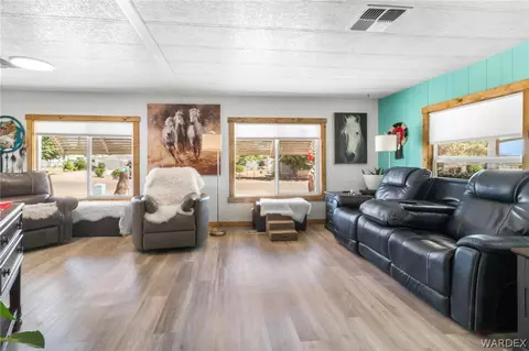 Living - 2330 E Devlin Ave, Kingman, AZ 86409 photo 2 of 3