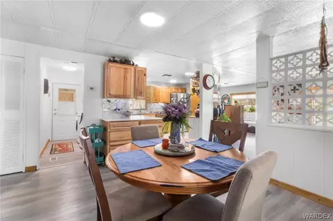 Dining - 2330 E Devlin Ave, Kingman, AZ 86409 photo 3 of 3