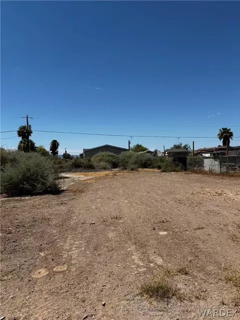 2200 E Mustang Dr, Mohave Valley, AZ 86440