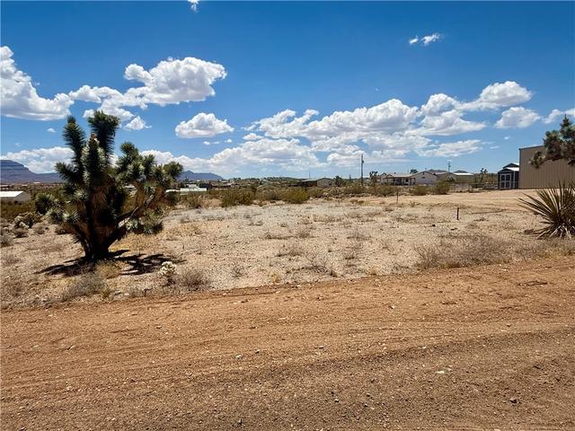 50 E Nims Ln, Meadview, AZ 86444