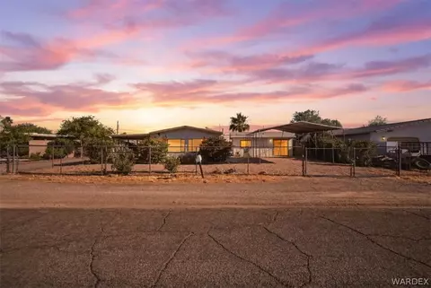 5426 Yavapai Dr, Topock, AZ 86436