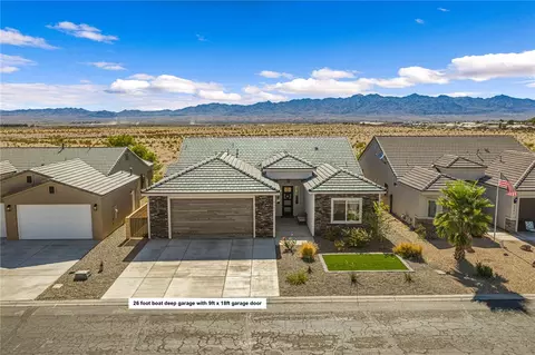 6087 S Lago Grande Dr, Fort Mohave, AZ 86426