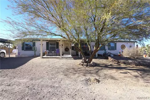 17773 N Lakeside Dr, Dolan Springs, AZ 86441