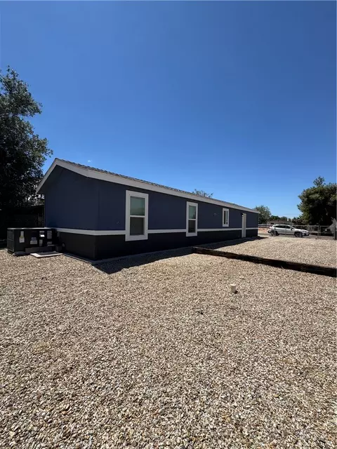3595 E Lark Ln, Kingman, AZ 86409 photo 4