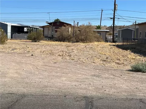 1053 Rosebud Dr, Bullhead City, AZ 86442