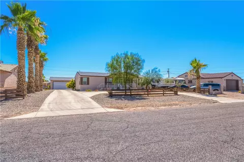 5881 S Gazelle Dr, Fort Mohave, AZ 86426