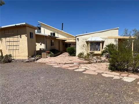 3661 W Abrigo Dr, Golden Valley, AZ 86413