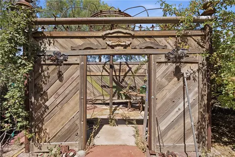 Exterior - 125 E Park St, Kingman, AZ 86401 photo 7 of 13