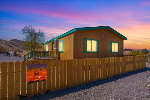 4850 York Dr, Topock, AZ 86436