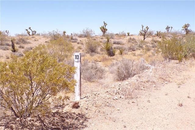 8577 W Indian Peak Dr, White Hills, AZ 86445
