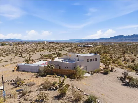 825 W Calico Dr, Meadview, AZ 86444